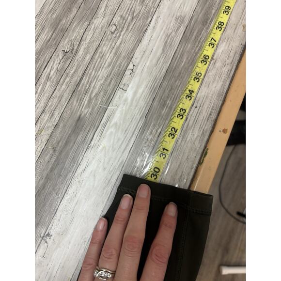 Lululemon Leggings Womens Size 8 Olive Green Yoga Athleisure Workout Casual - Picture 11 of 12